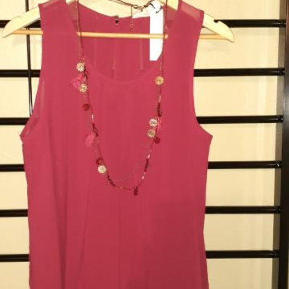 sleeveless top NWT - Picture 1 of 2